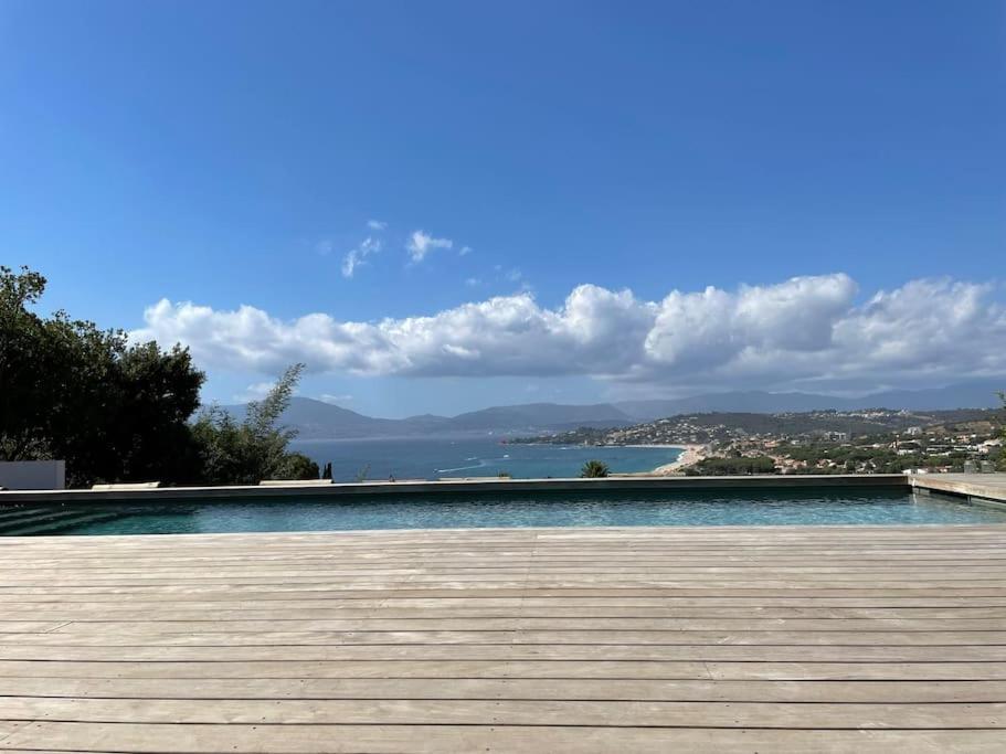 Villa Alandra Pietrosella المظهر الخارجي الصورة