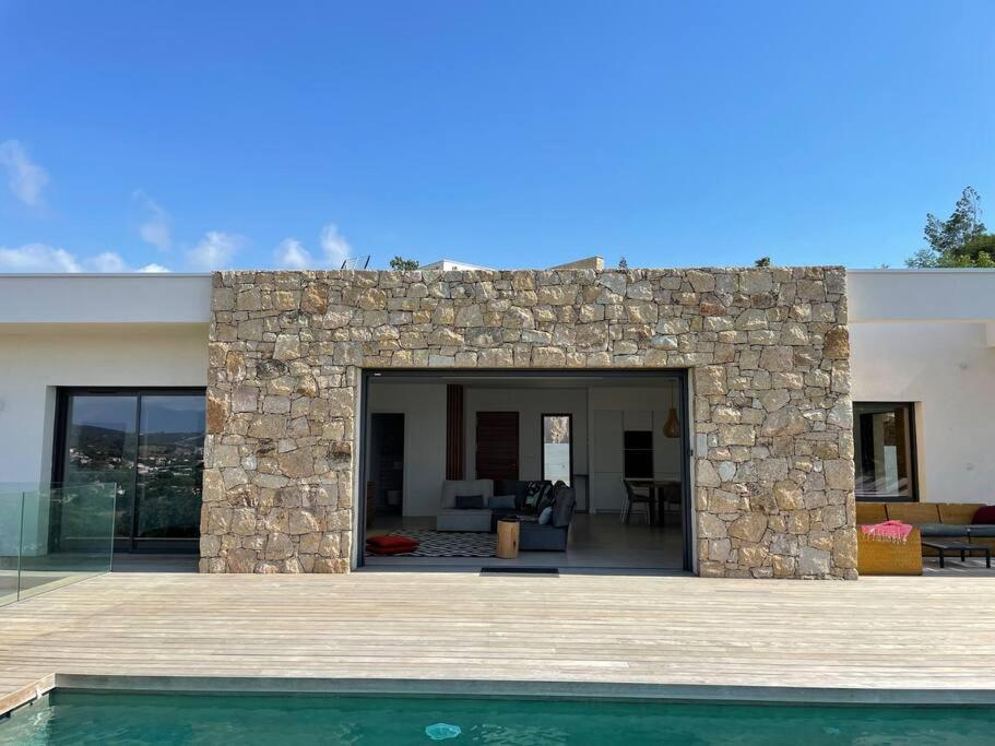 Villa Alandra Pietrosella المظهر الخارجي الصورة