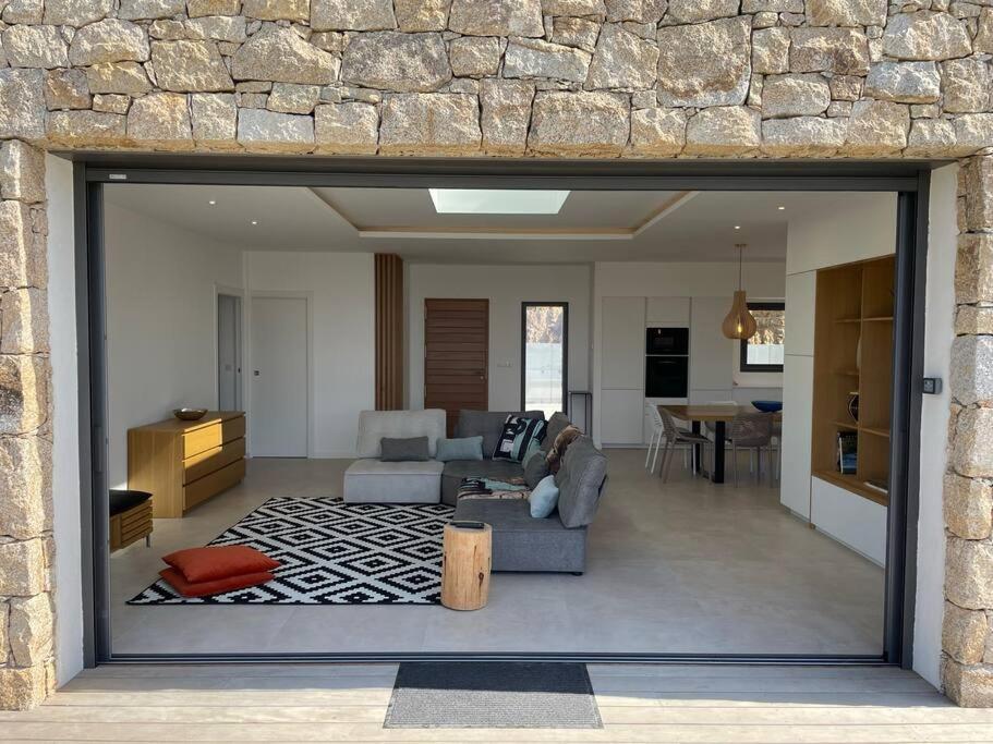 Villa Alandra Pietrosella المظهر الخارجي الصورة